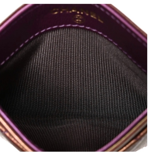 Authentic CHANEL Iridescent Lambskin Quilted Card Holder in purple. - Picture 4 of 8